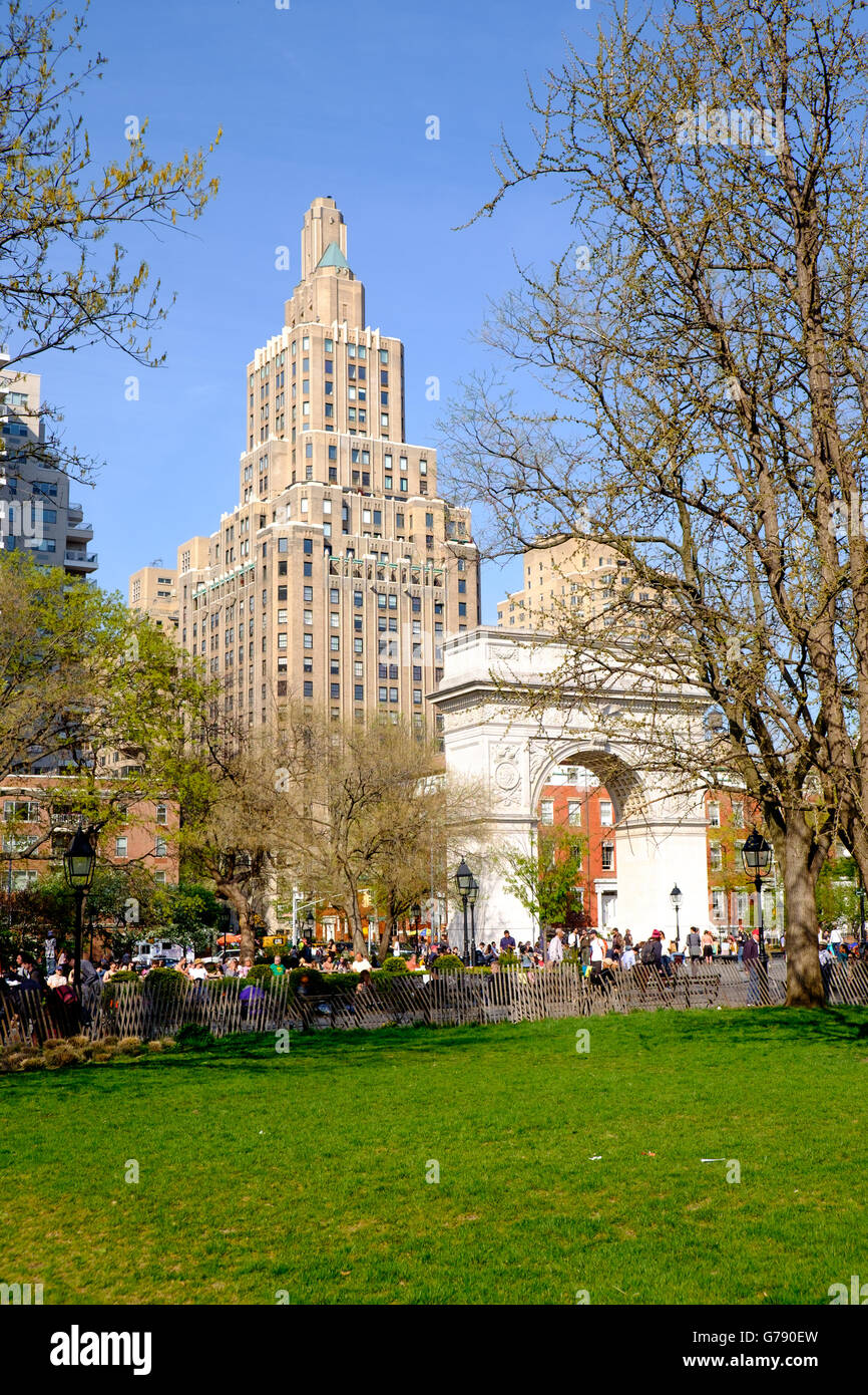 Washington Square Arch in spring in Washington Square Park, Greenwich