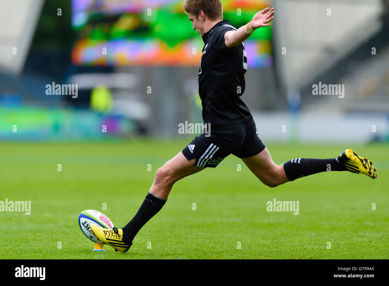 Manchester, UK. 25th June, 2016. New Zealand's Jordie Barrett takes a penalty kick during World Rugby U20 Championship 2106, Australia vs New Zealand at AJ Bell Stadium in Manchester, England. Credit:  Taka Wu/Alamy Live News Stock Photo