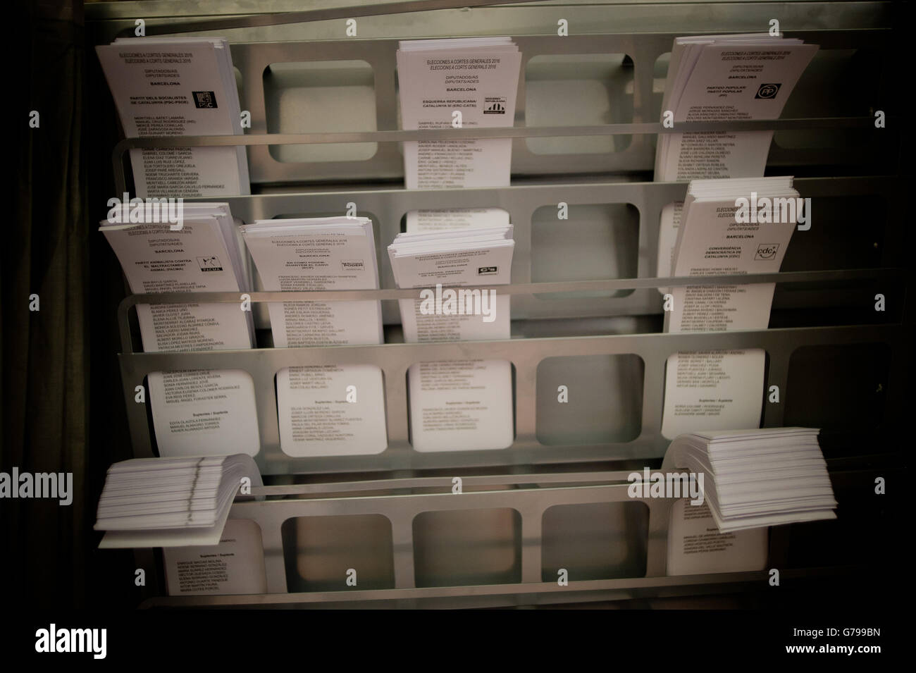 Barcelona, Spain. 26th June, 2016. Ballots are seen in polling station in Barcelona, Spain. Spaniards are voting its second general election after six months of caretaker government. Credit:   Jordi Boixareu/Alamy Live News Stock Photo
