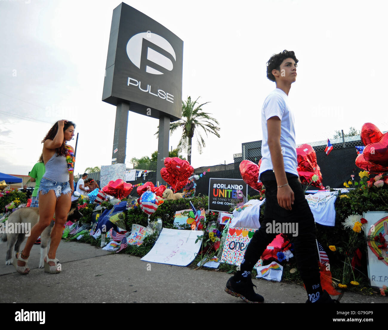 Pulse nightclub signs hi-res stock photography and images - Alamy