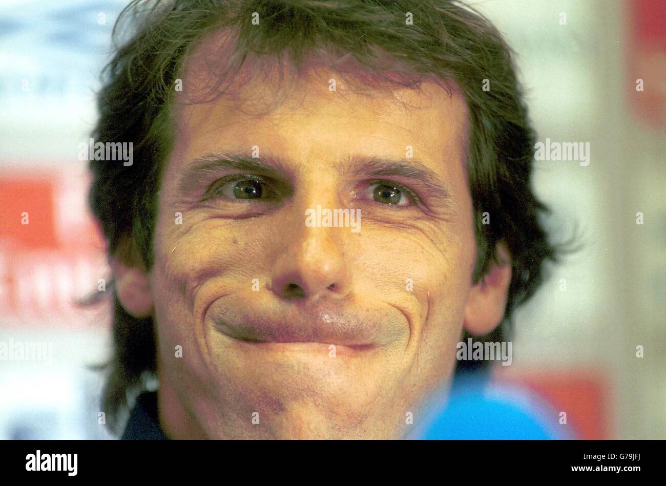 Gianfranco zola leave chelsea hi-res stock photography and images - Alamy
