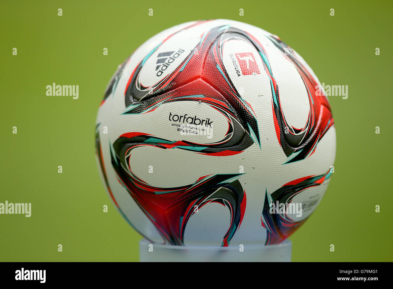 Soccer ball adidas torfabrik hi-res stock photography and images - Alamy