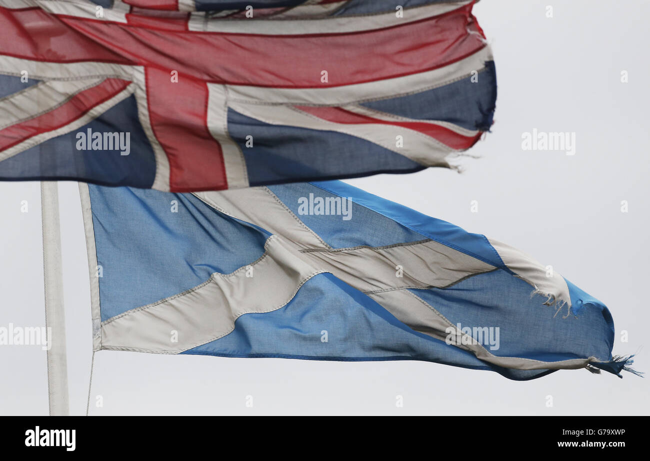 A Union Flag And Saltire Flag Are Pictured In Edinburgh Hi res Stock 