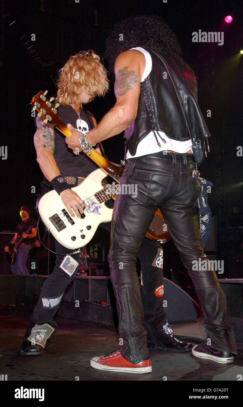 /: Velvet Revolver perform live on stage at the Carling Apollo in Hammersmith, west London. Stock Photo