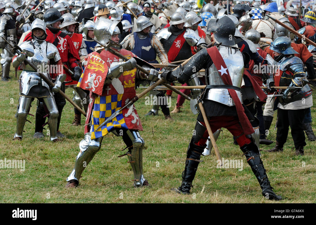 Enthusiasts re enact battle of Bosworth during the Bosworth Anniversary