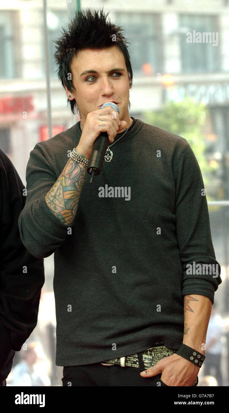 Singer Coby Dick from US band Papa Roach during their guest appearance ...