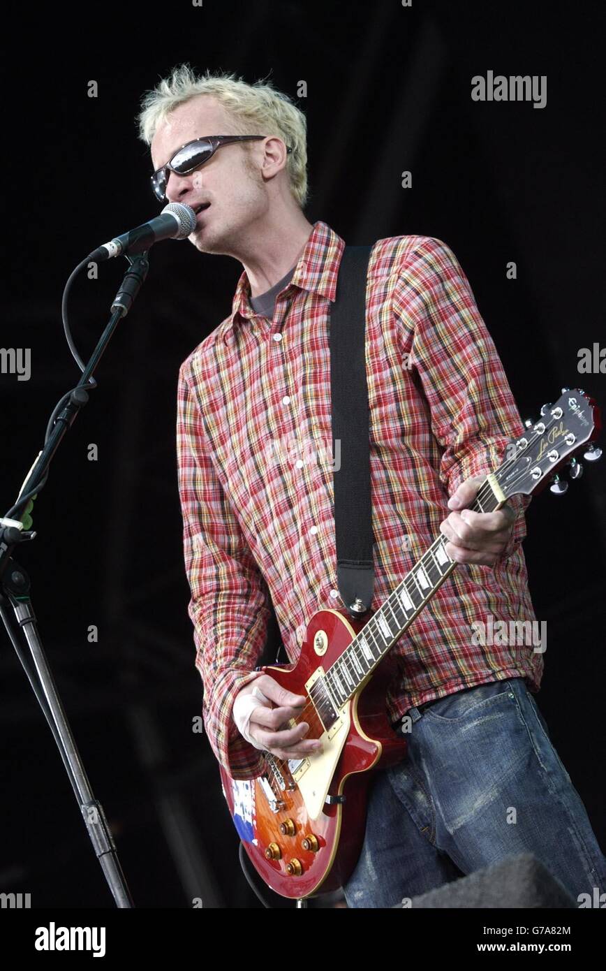 Fountains of Wayne V Festival. US band Fountains Of Wayne perform