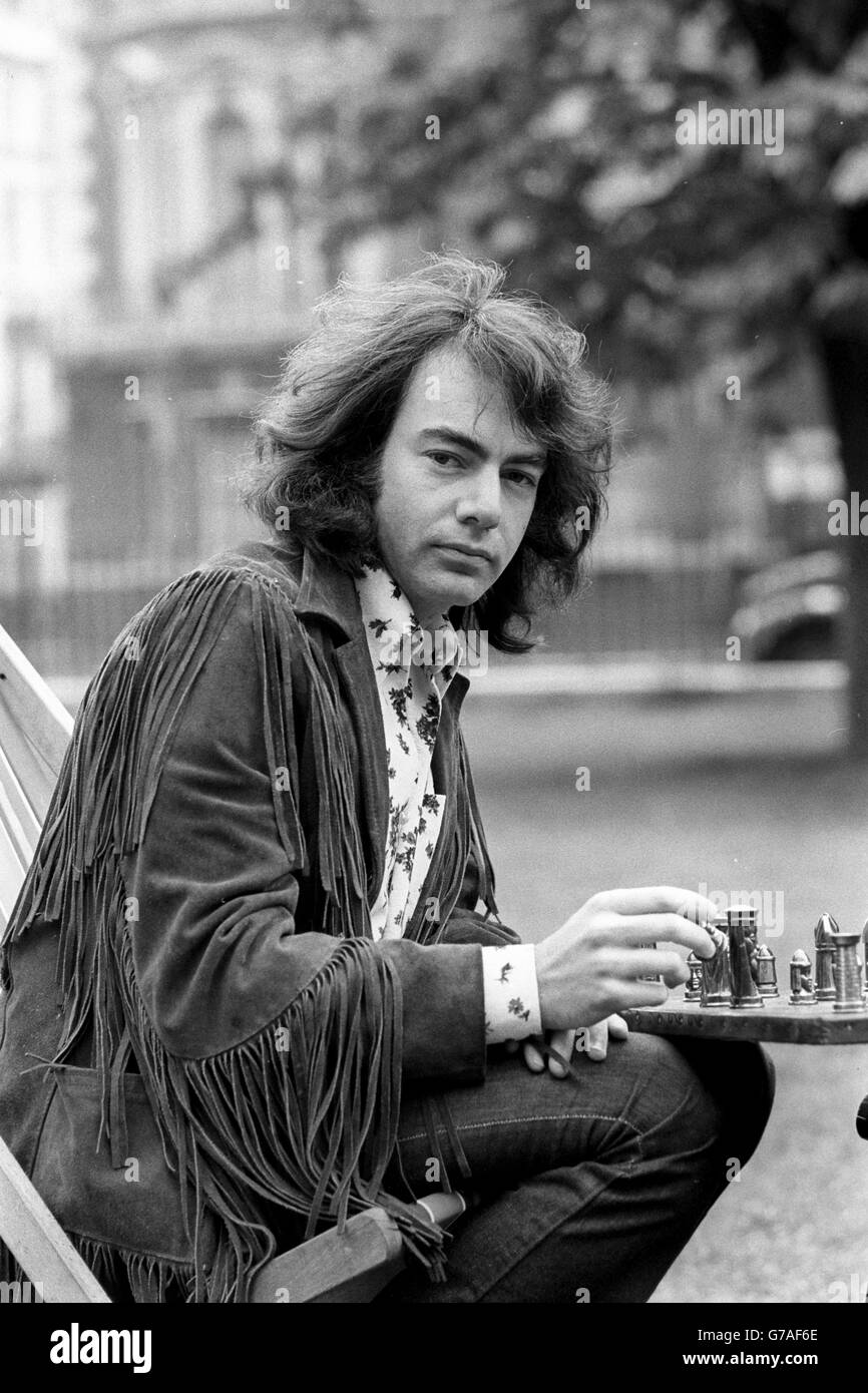 Neil Diamond with his new chess set from his British fan club in London's Hyde Park. Stock Photo