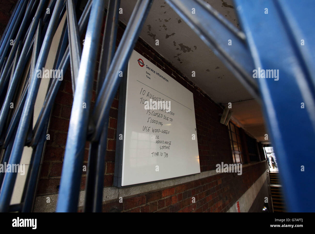 Turnpike Lane Station High Resolution Stock Photography and Images Alamy