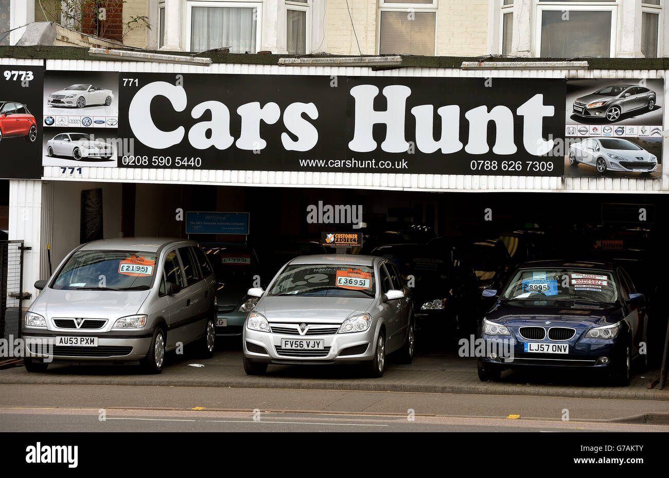 New used car sales stock Stock Photo Alamy