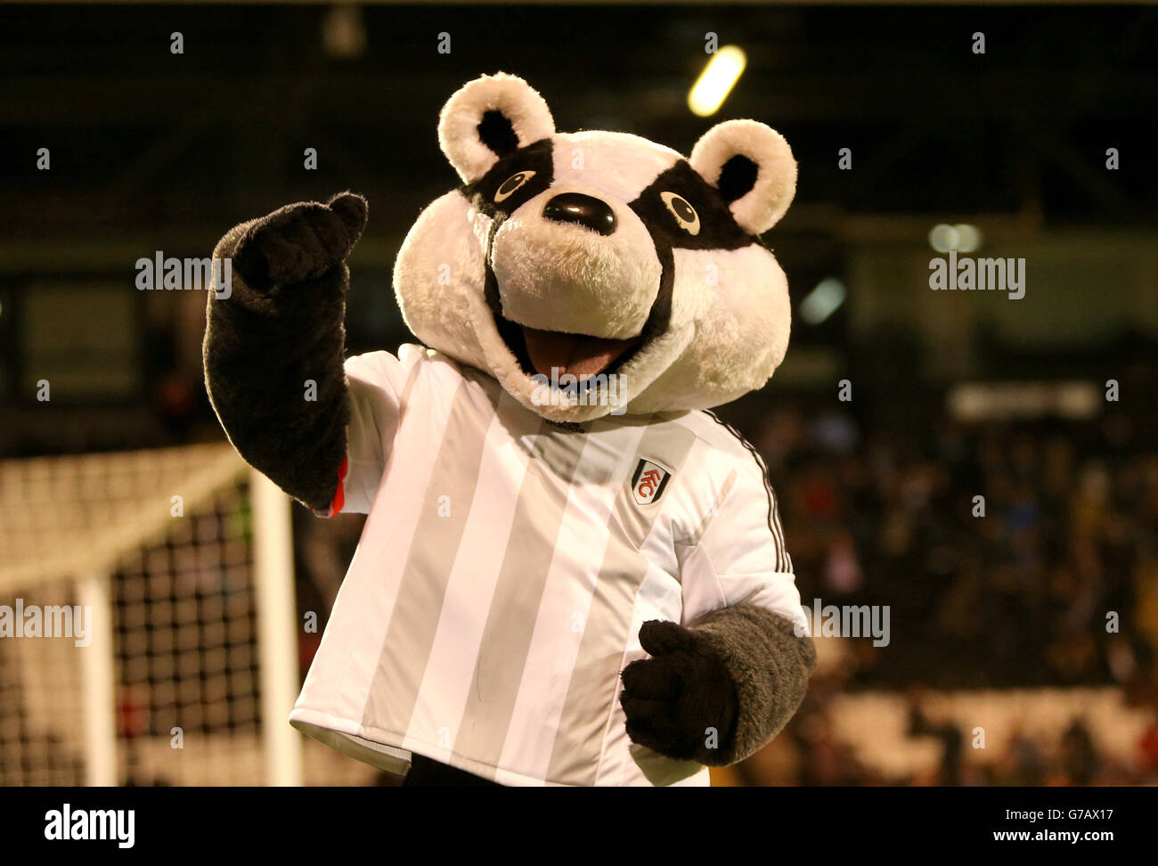 Soccer - Sky Bet Championship - Fulham v Wolverhampton Wanderers - Craven Cottage. Fulham mascot Billy the Badger Stock Photo