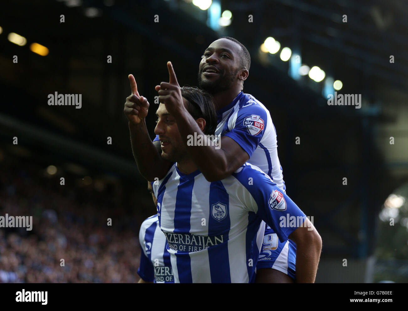 Back celebrates his goal hi-res stock photography and images - Page 14