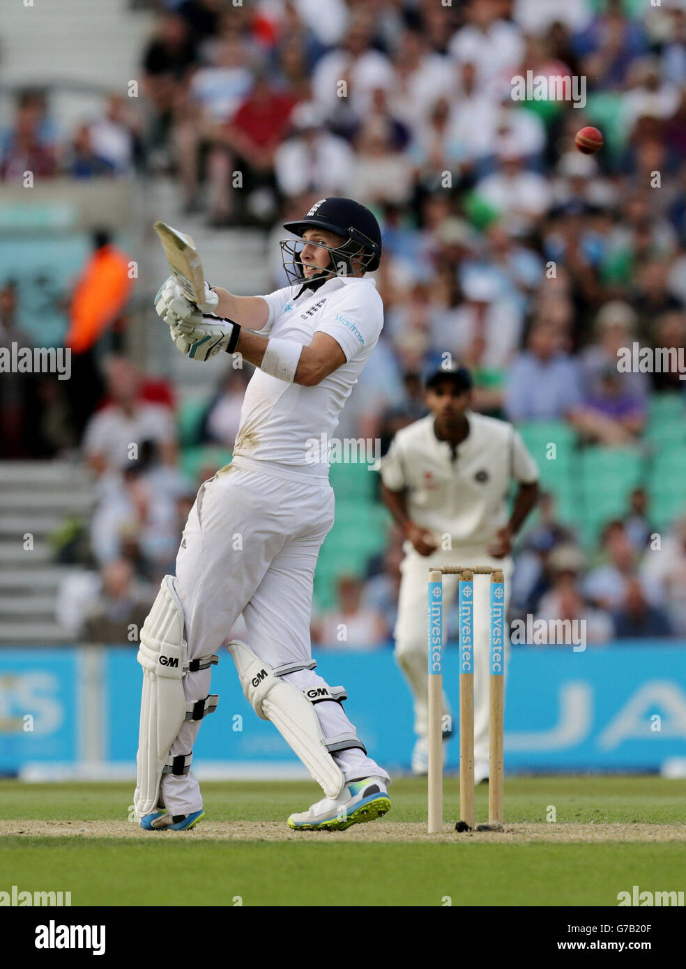 Cricket - Investec Test Series - Fifth Test - England v India - Day Two - The Kia Oval. England's Joe Root in action during the Fifth Test at The Kia Oval, London. Stock Photo