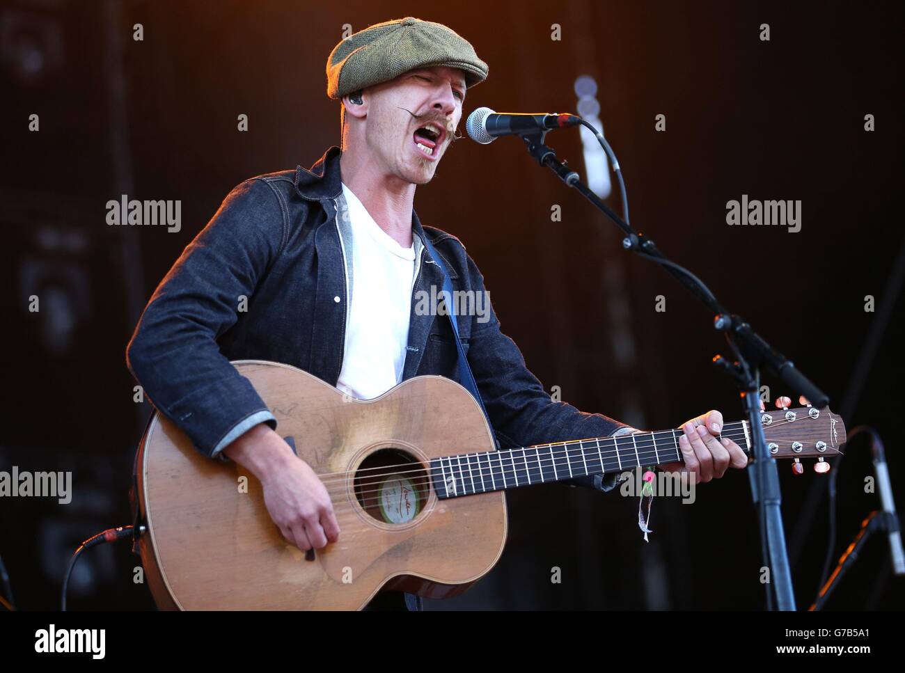 EDITORIAL USE ONLY Foy Vance from Northern Ireland performing the warm-up before Elton John takes to the stage in a special open air show at the Meadowbank Stadium in Edinburgh, during his Wonderful Crazy Night Tour. Stock Photo