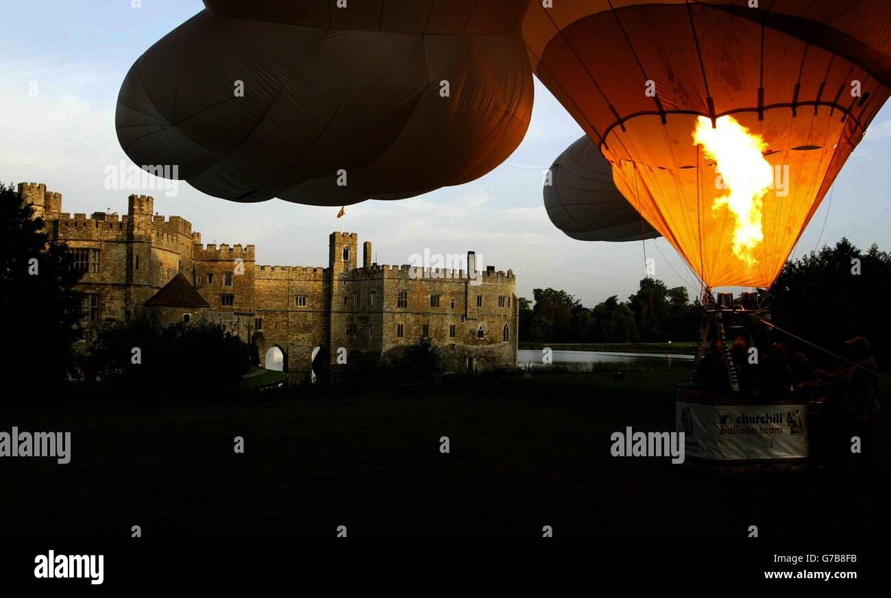 Hot Air Balloon and Vintage Car Festival Stock Photo - Alamy