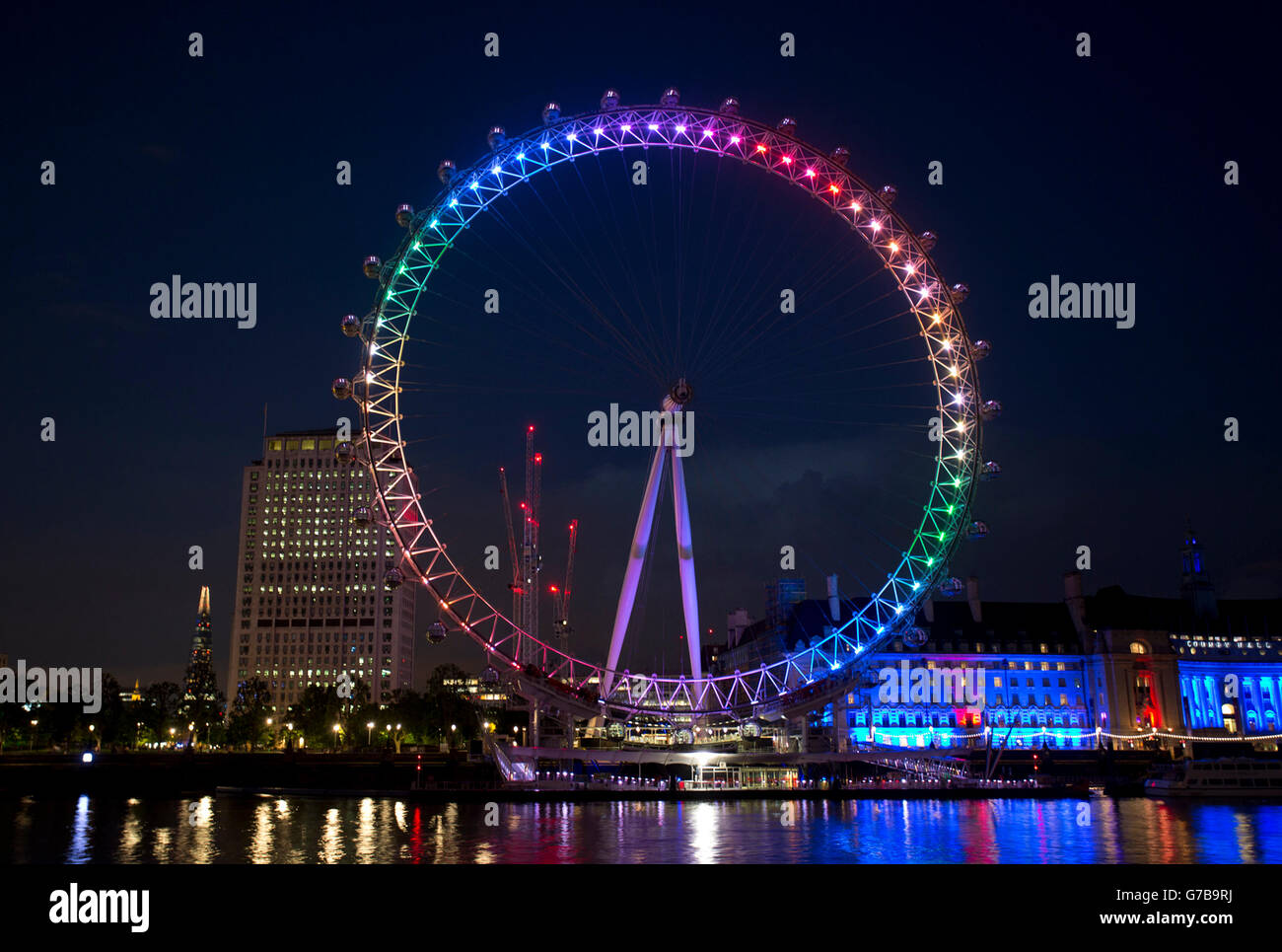 the-coca-cola-london-eye-in-london-is-lit-up-in-the-colours-of-the