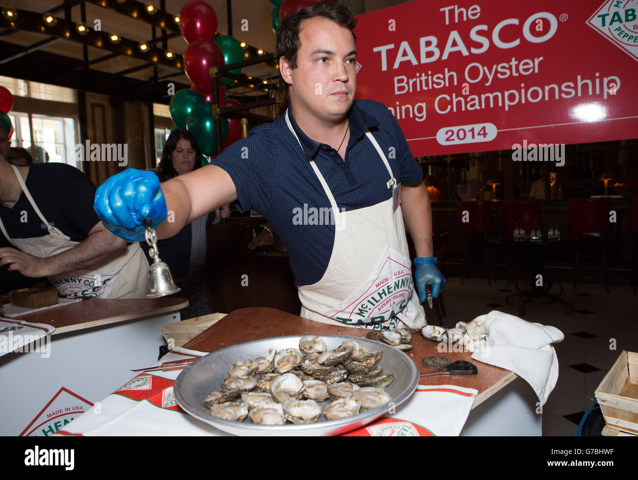 The Tabasco British Oyster Opening Championship Stock Photo Alamy