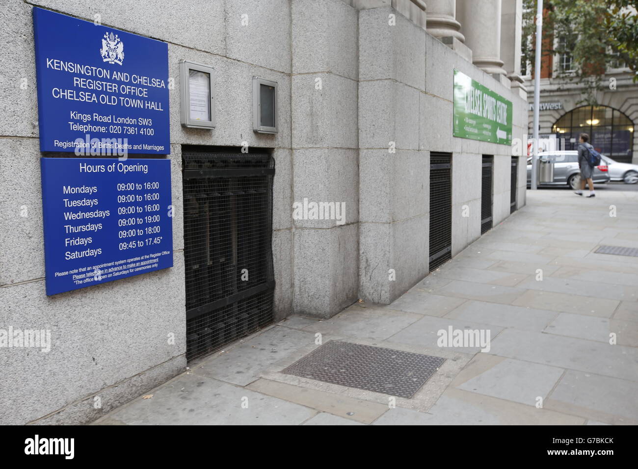 Kensington and Chelsea Register Office, Chelsea Old Town Hall, Kings Road, London Stock Photo