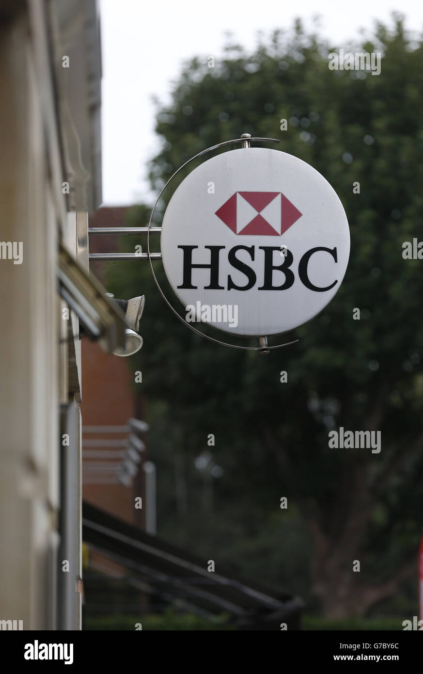 An HSBC bank logo in Beaconsfield, Buckinghamshire. Stock Photo