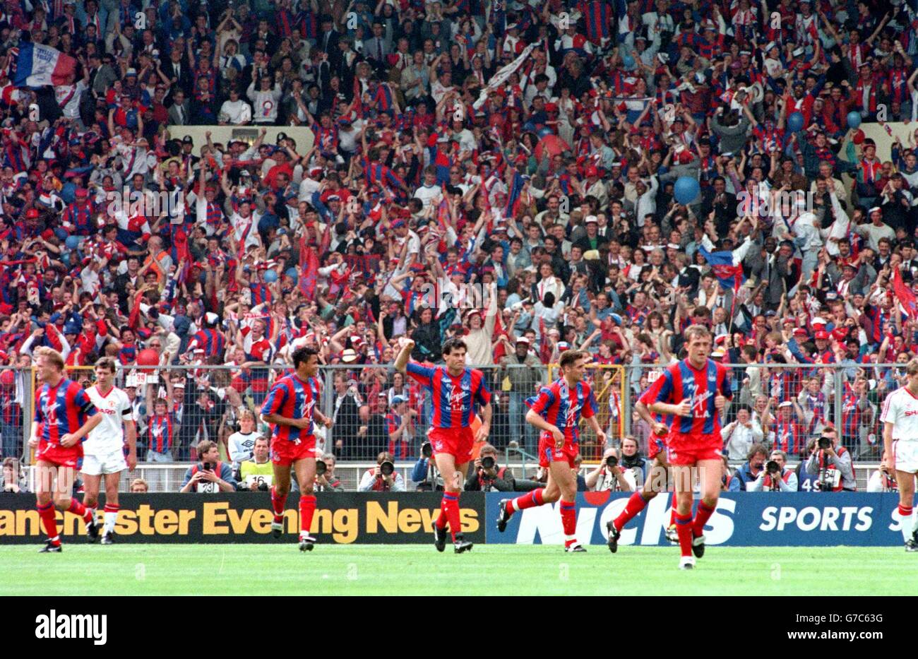 Crystal Palace V Manchester United Fa Cup Final 1990 Stock Photo Alamy