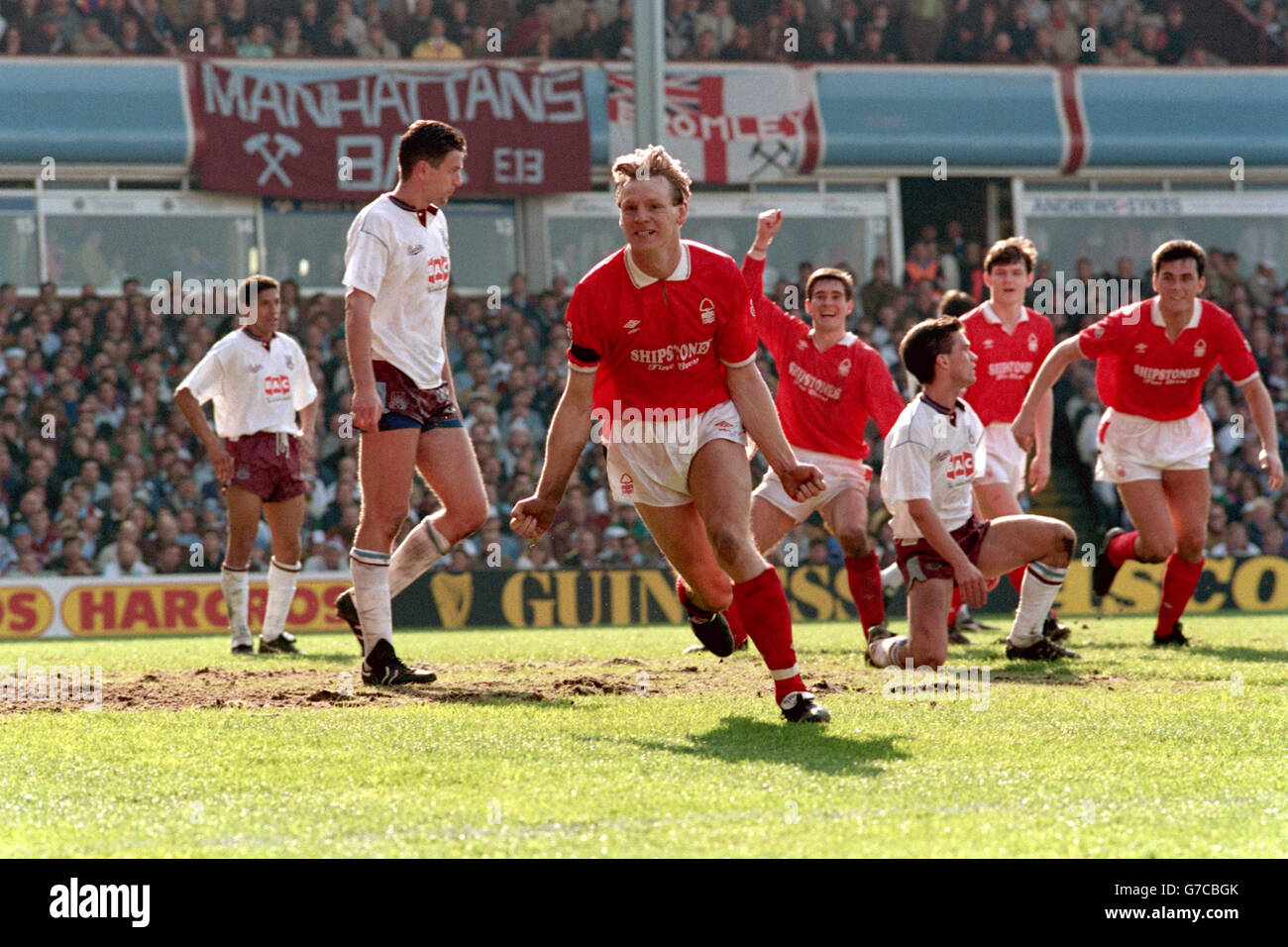 Soccer fa cup semi final nottingham forest west ham united hires stock