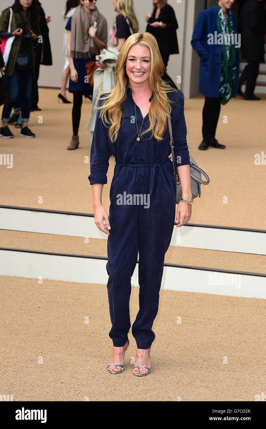 Burberry jumpsuit hi-res stock photography and images - Alamy