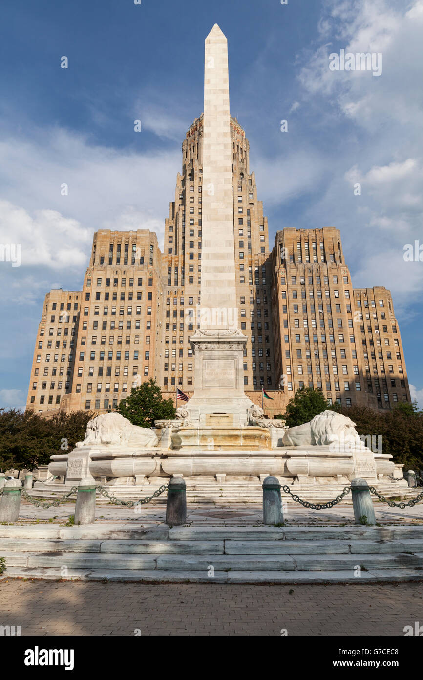 Monument for US President William McKinley with Buffalo city hall in background Stock Photo