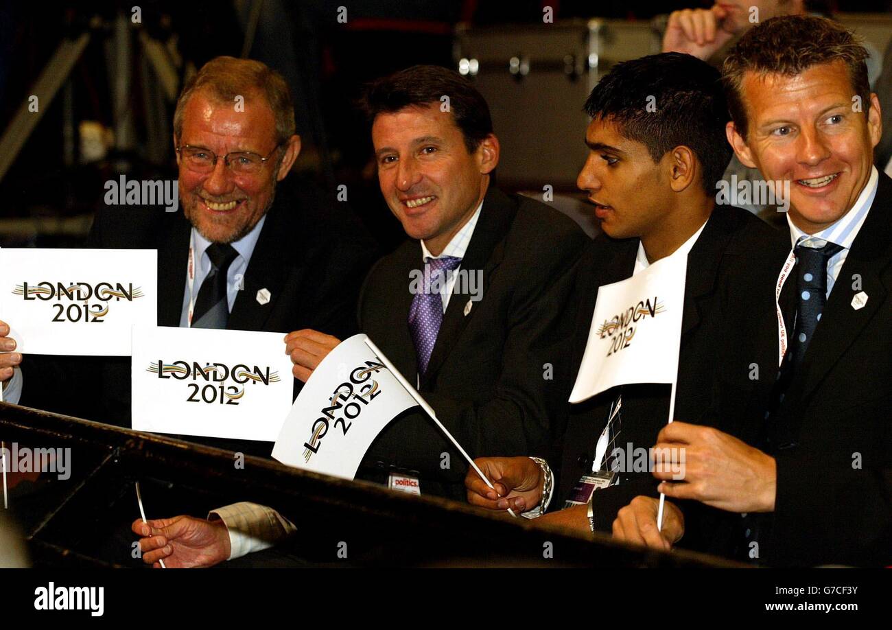 Showing their support for the London 2012 Olympic bid (from left to right) are Sports Minister Richard Caborn, Chairman of the London bid Lord Coe, boxing silver medalist Amir Khan, and former Olympic runner Steve Cram at the Labour Party Conference in Brighton. Stock Photo