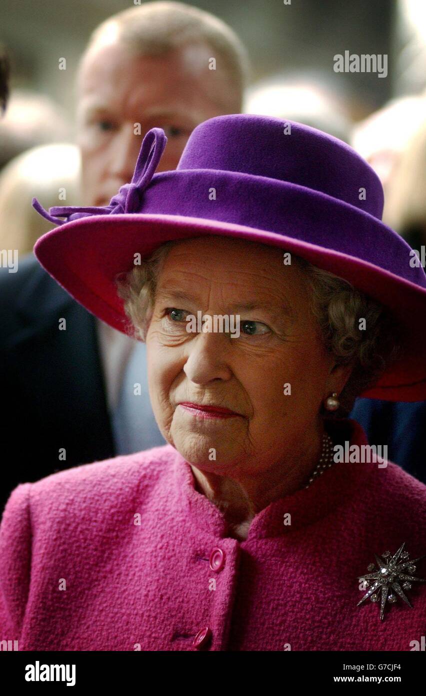 Her Majesty the Queen during a ceremony to mark the official opening of the new Scottish Parliament building at Holyrood, Edinburgh. Stock Photo