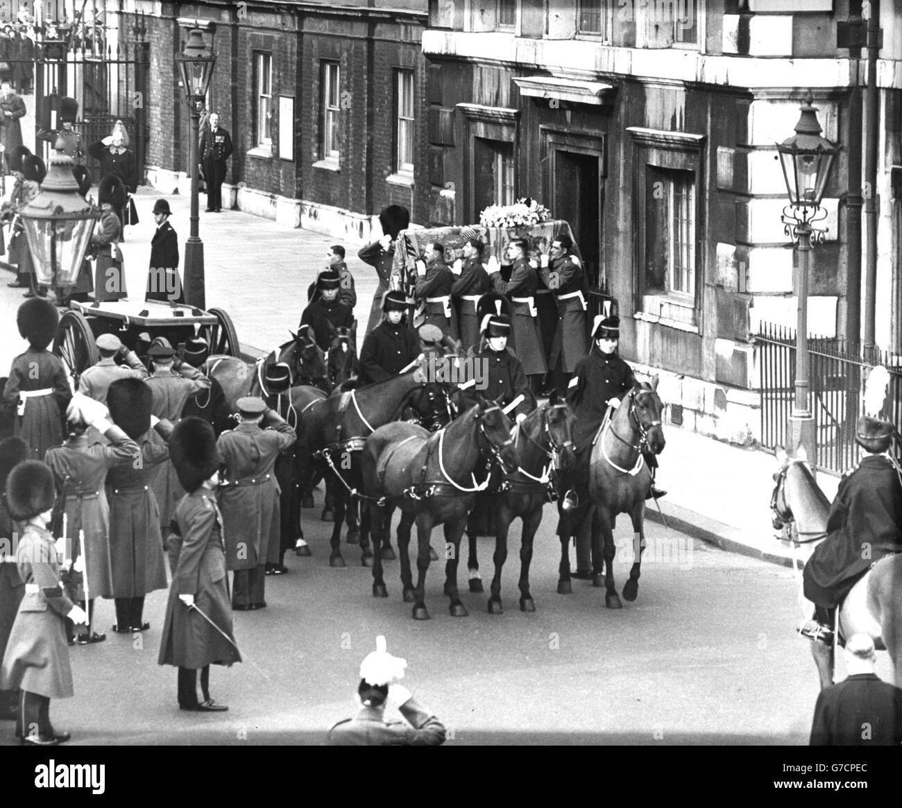 The queen's funeral procession Black and White Stock Photos & Images
