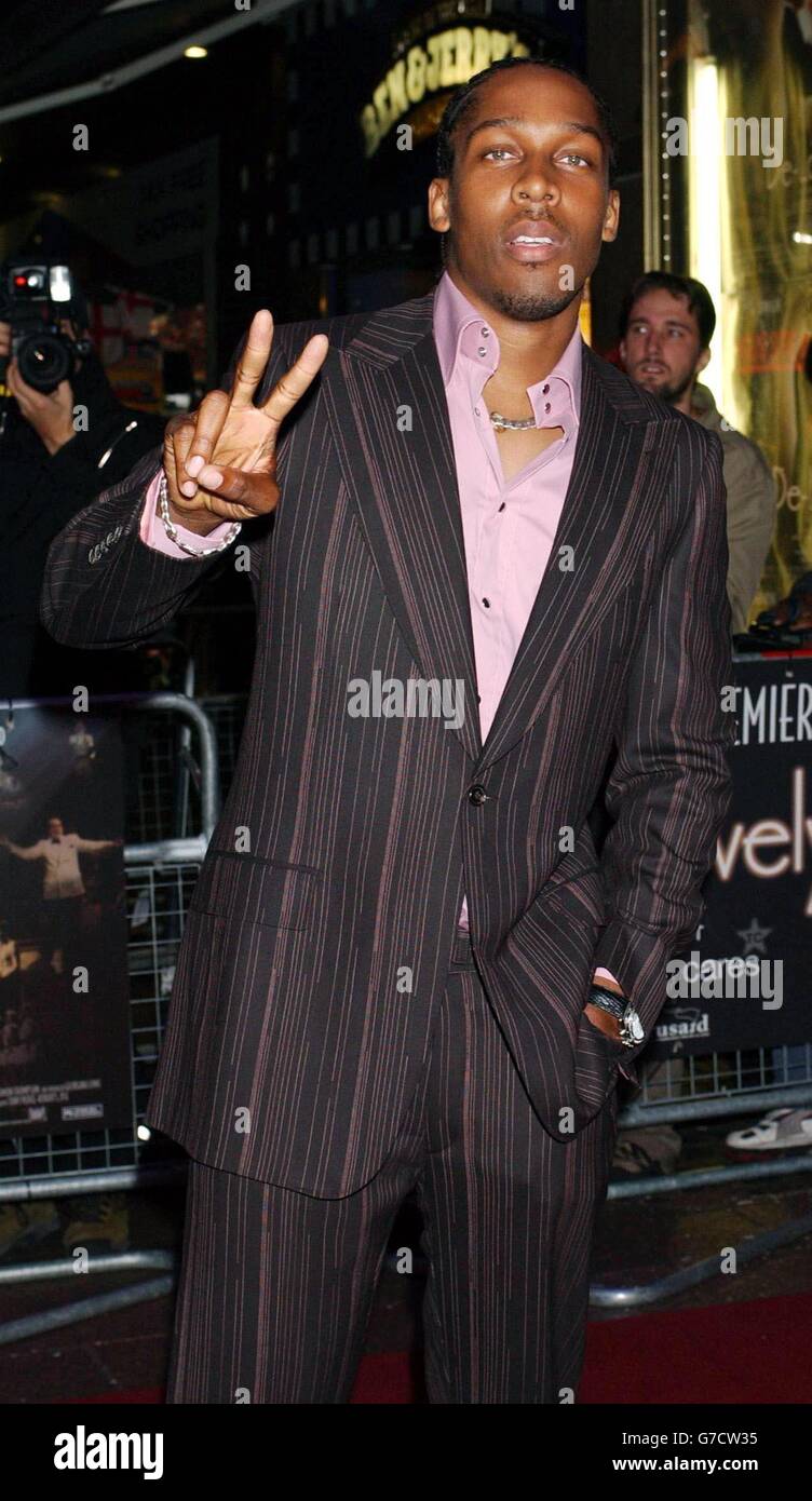 Singer Lemar arrives for the UK charity premiere of De-Lovely - a musical portrait of American composer Cole Porter - at the Empire Leicester Square in central London, in aid of Crusaid/Theatre Cares. Stock Photo
