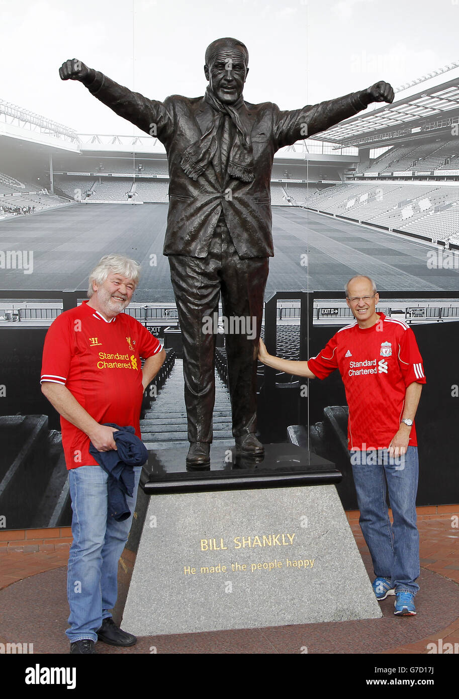 Statue outside anfield hires stock photography and images Alamy