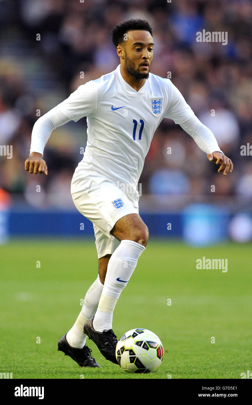 Soccer - UEFA Euro Under 21 2015 - Qualifying - Play-Off - England v ...