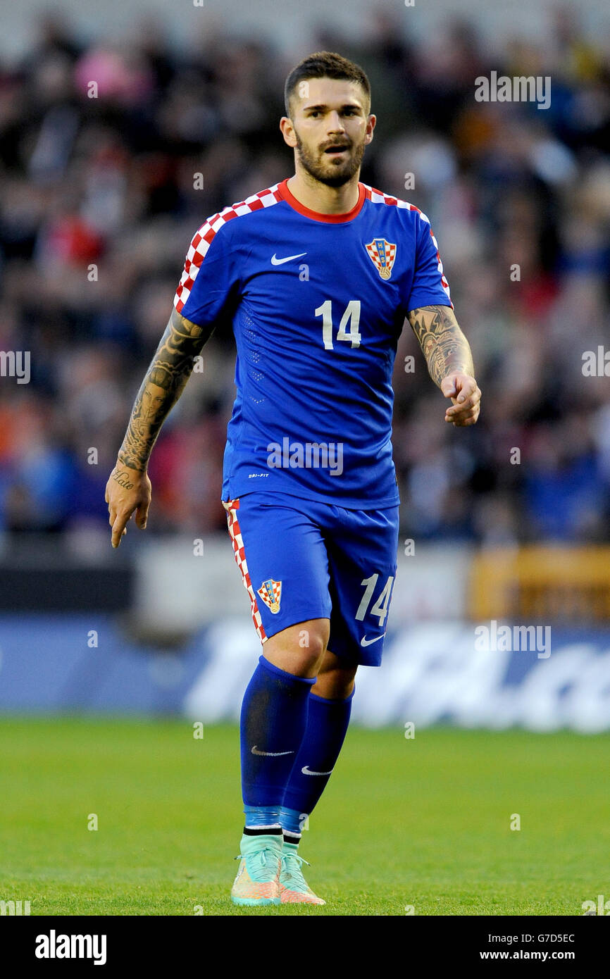 Soccer - UEFA Euro Under 21 2015 - Qualifying - Play-Off - England v ...