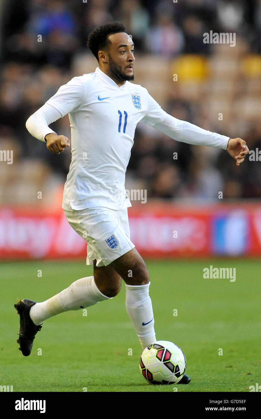 Soccer - UEFA Euro Under 21 2015 - Qualifying - Play-Off - England v ...