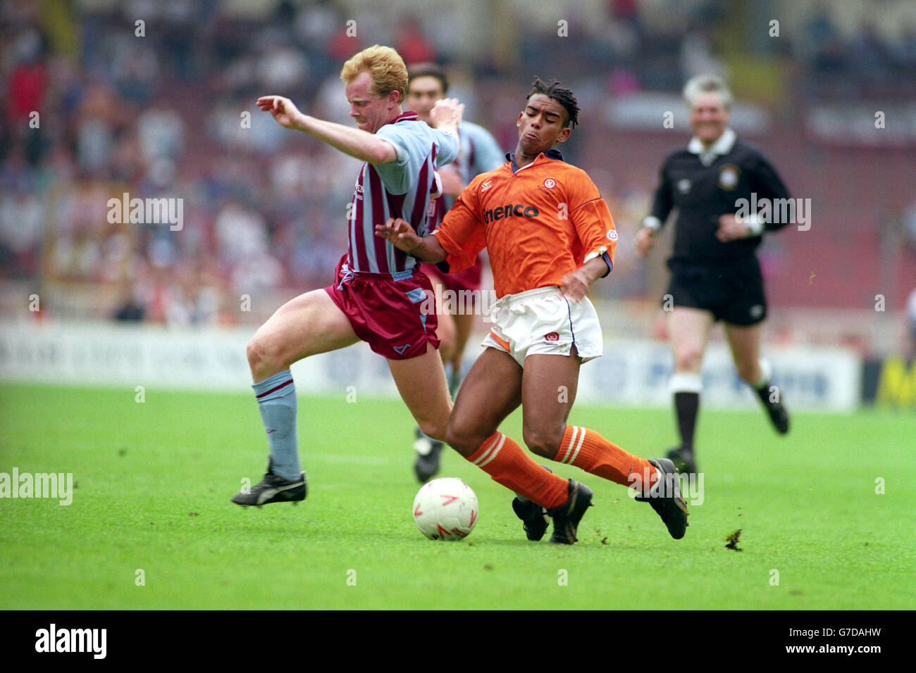 2001 Division 3 Play-Off Final – Blackpool Vs Orient – Pack VIP Avec Programme Et Ticket
