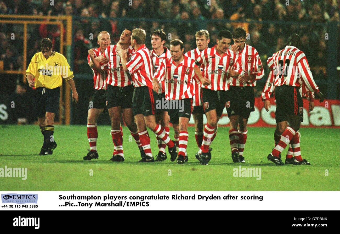 Soccer - Coca-Cola Cup - 4th Round - Oxford United v Southampton. Southampton players congratulate Richard Dryden after scoring Stock Photo