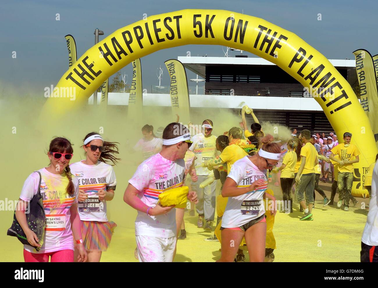 Dulux Color Run London Stock Photo Alamy