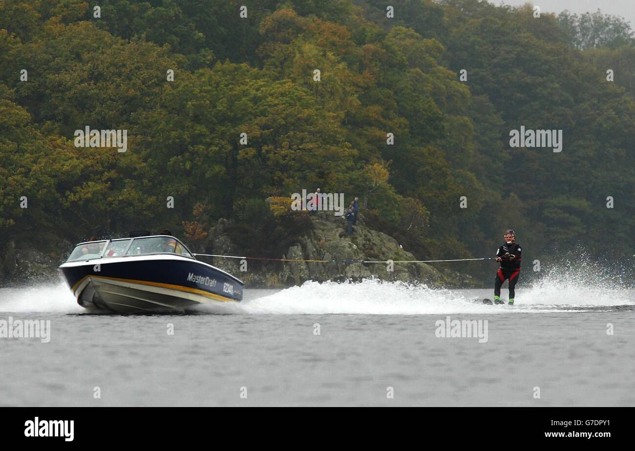 Water speed records hires stock photography and images Alamy