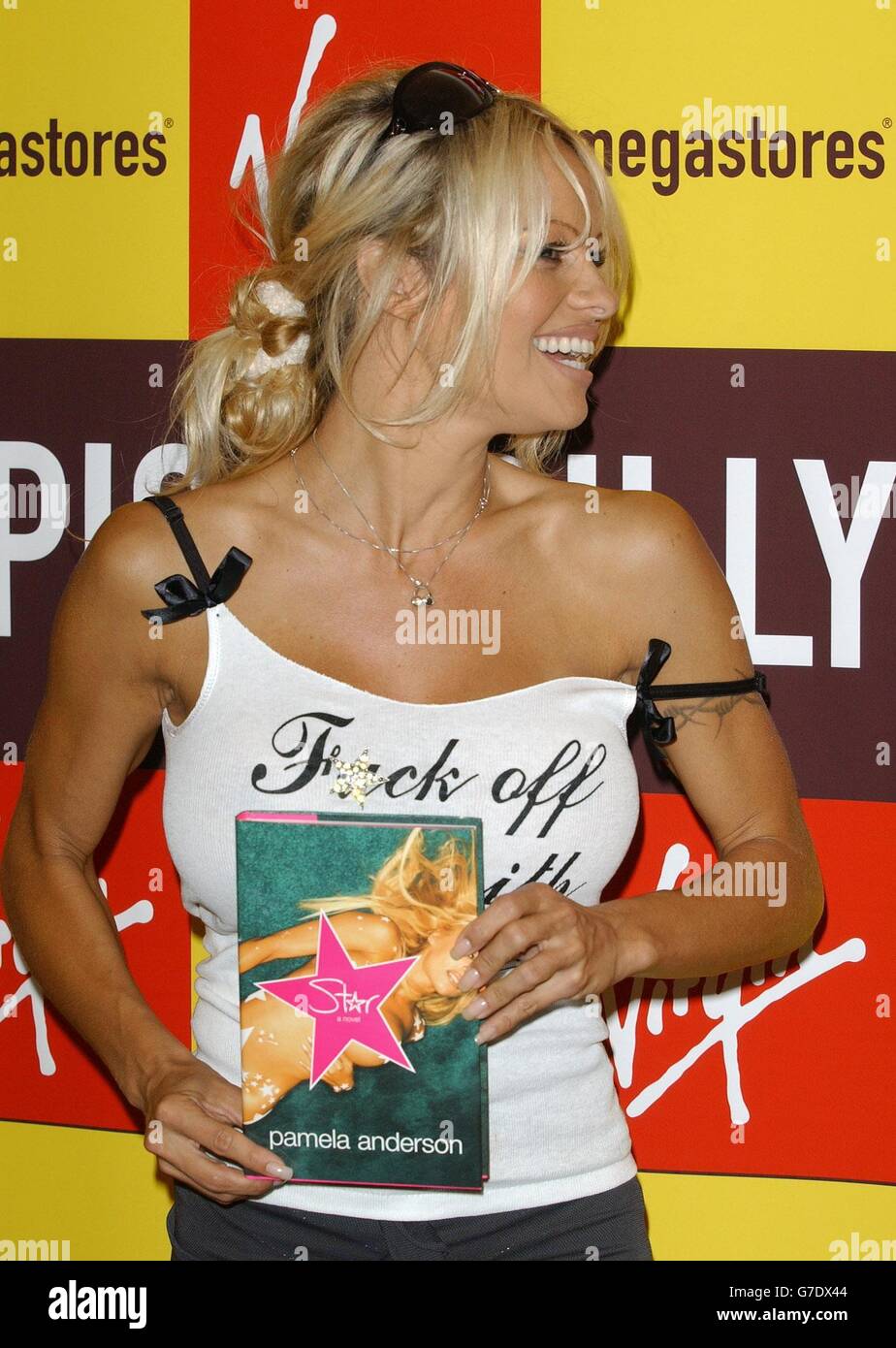 Pamela Anderson Book Signing Stock Photo Alamy