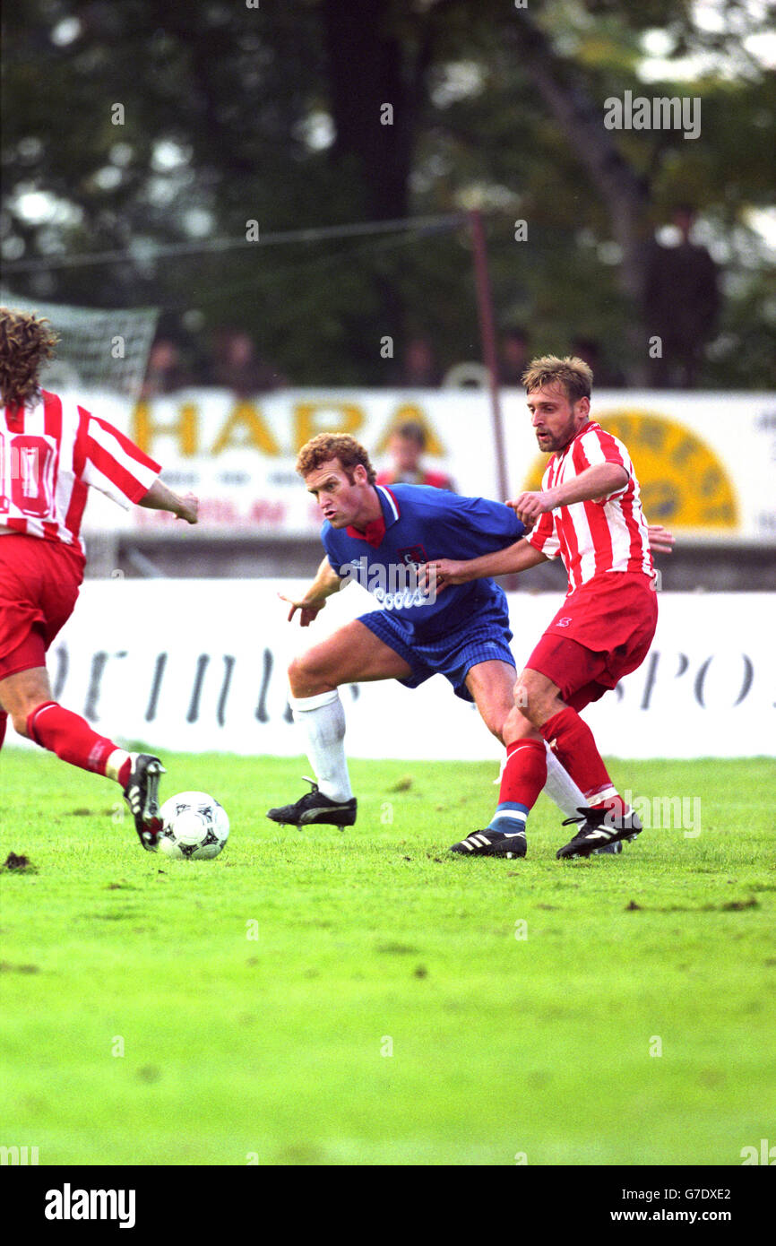 Soccer - 1994-95 UEFA Cup Winners' Cup - First Round - 2nd Leg - Viktoria Zizkov v Chelsea - FK Viktoria Stadion, Prague Stock Photo
