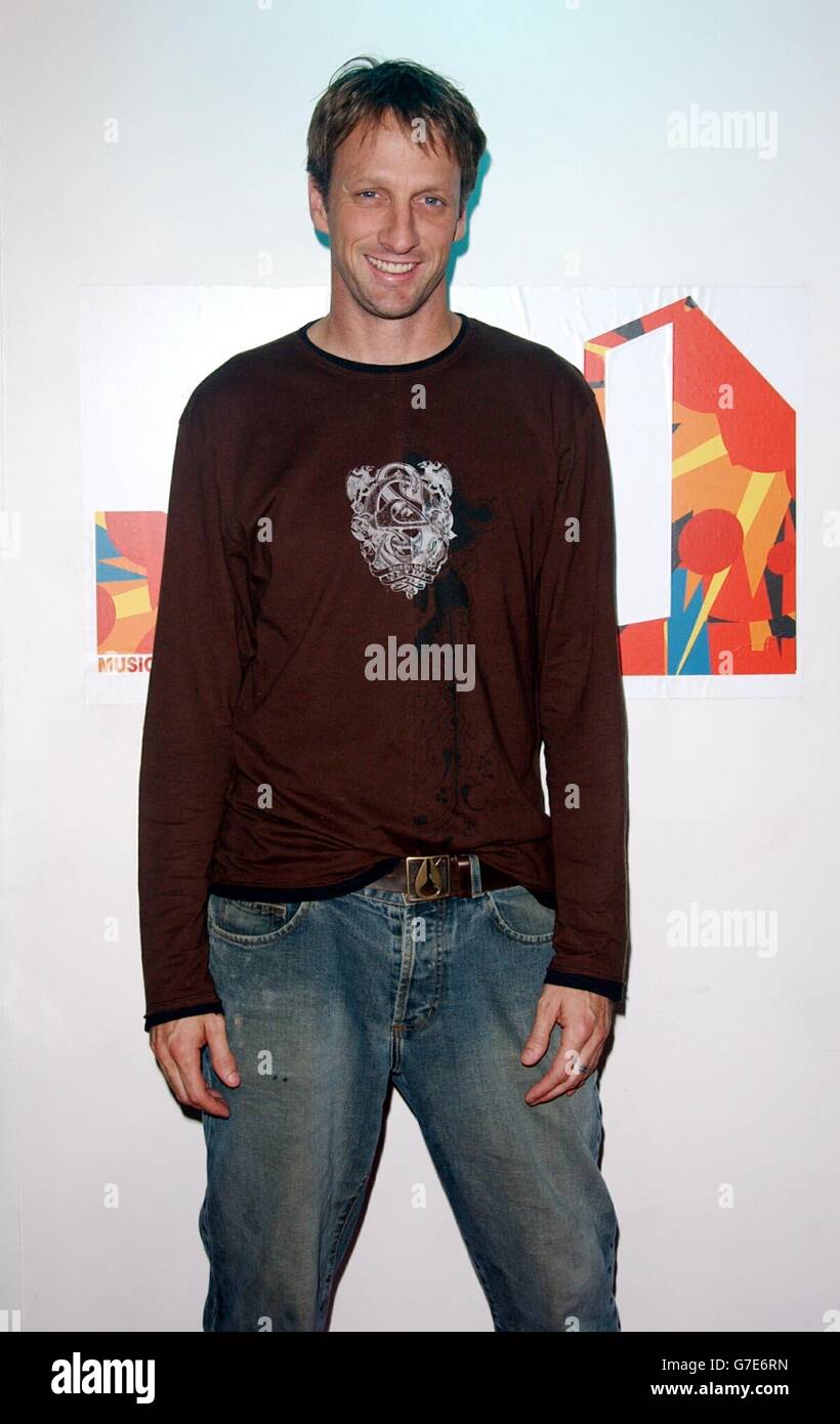 Tony Hawk MTV TRL UK Stock Photo Alamy