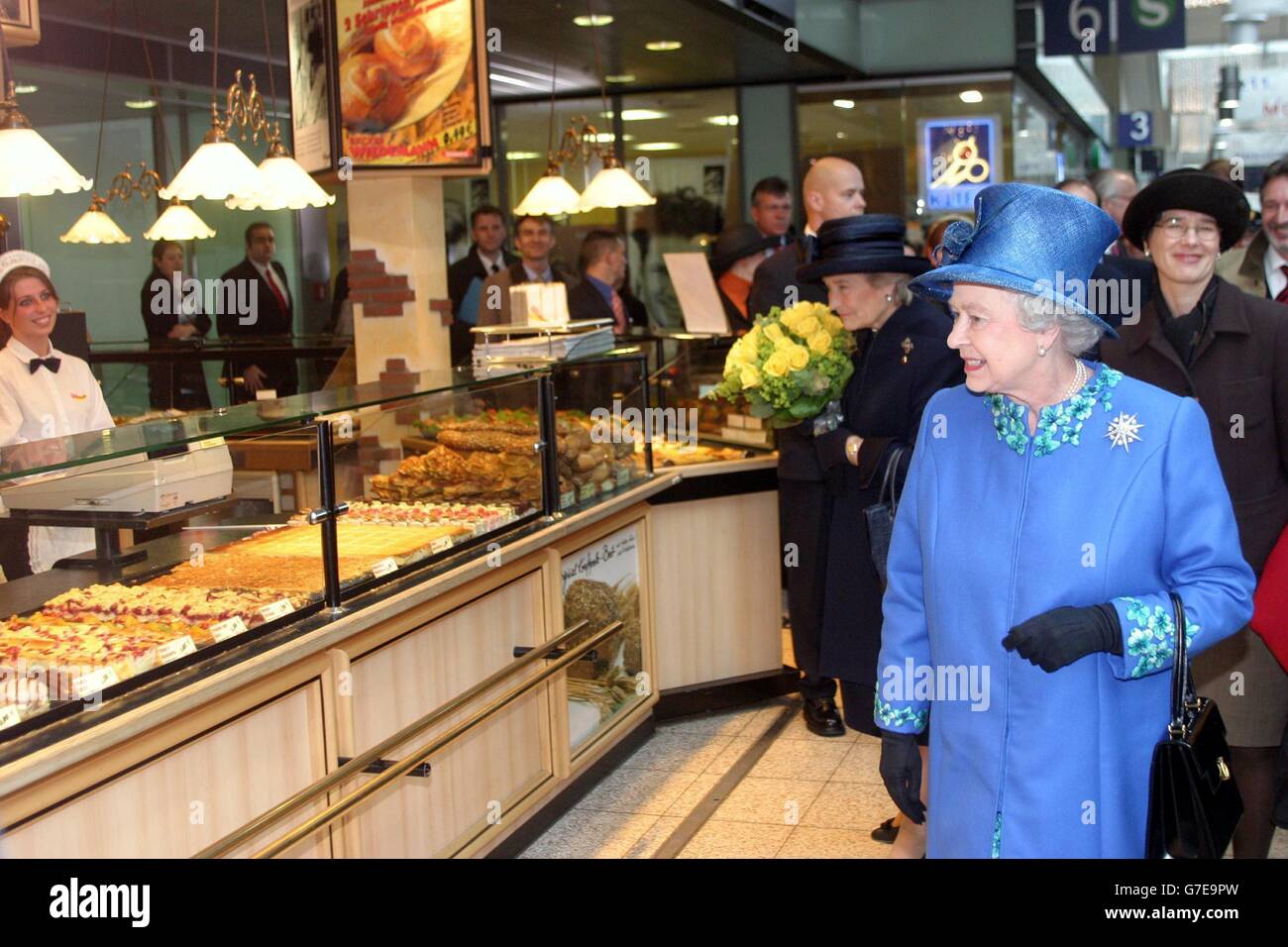 Britain's Queen Elizabeth II during the second day of her state visit to Germany, where the Queen travelled on a sightseeing train to Potsdam and then toured a local shopping centre. Stock Photo