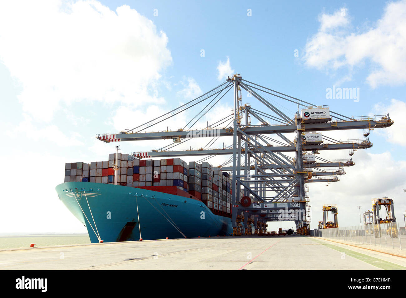 s new deepwater container port, DP World London Gateway, near Stanford le Hope Essex. Stock Photo