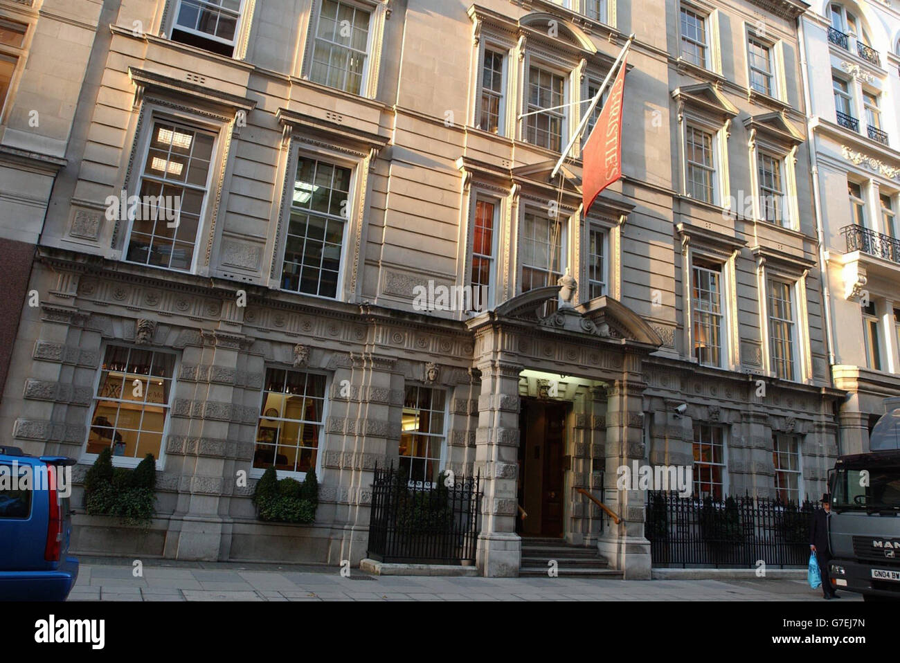 Christies auction house exterior hires stock photography and images Alamy