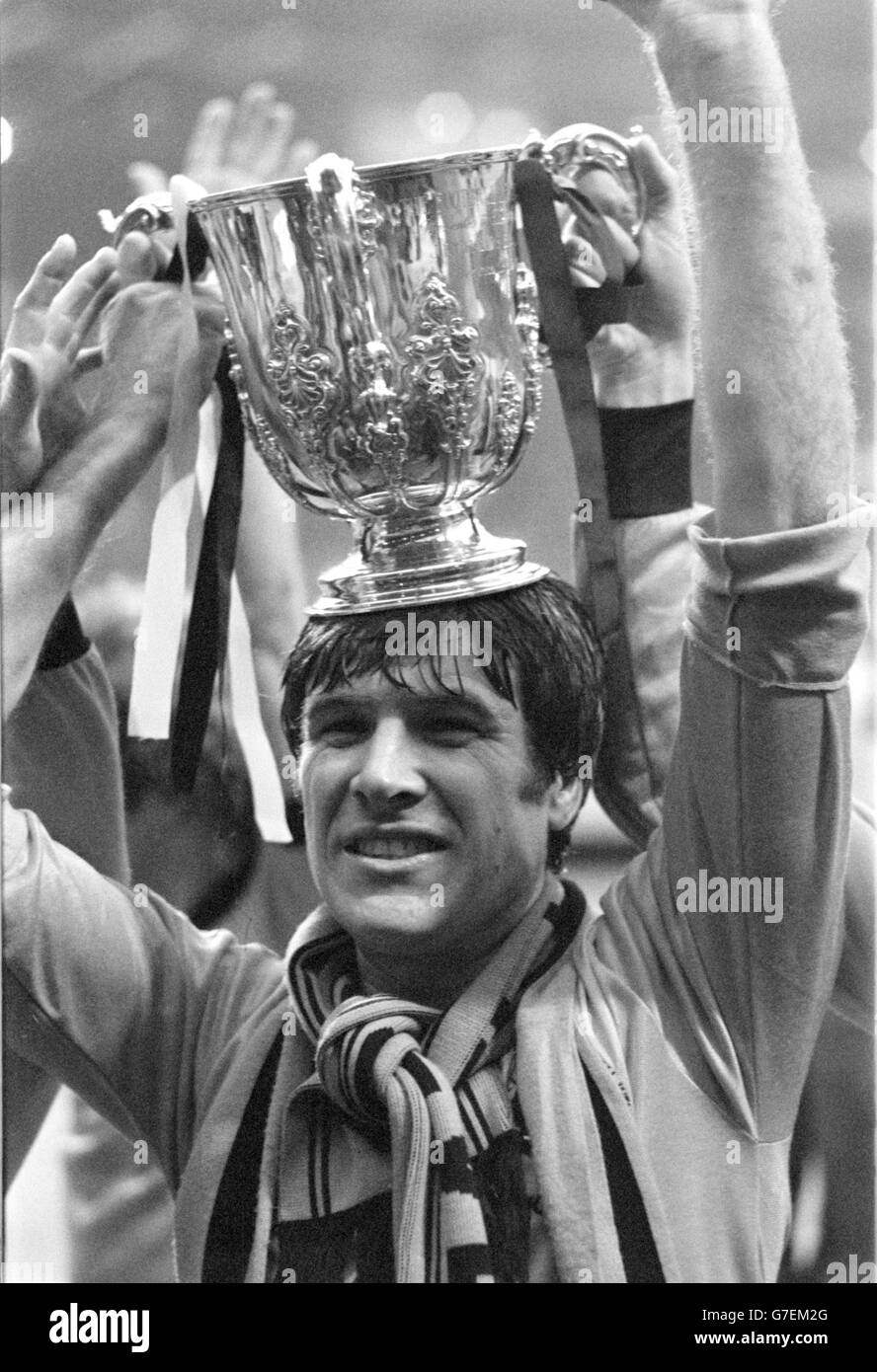 Emlyn Hughes wins Cup with Wolves Stock Photo