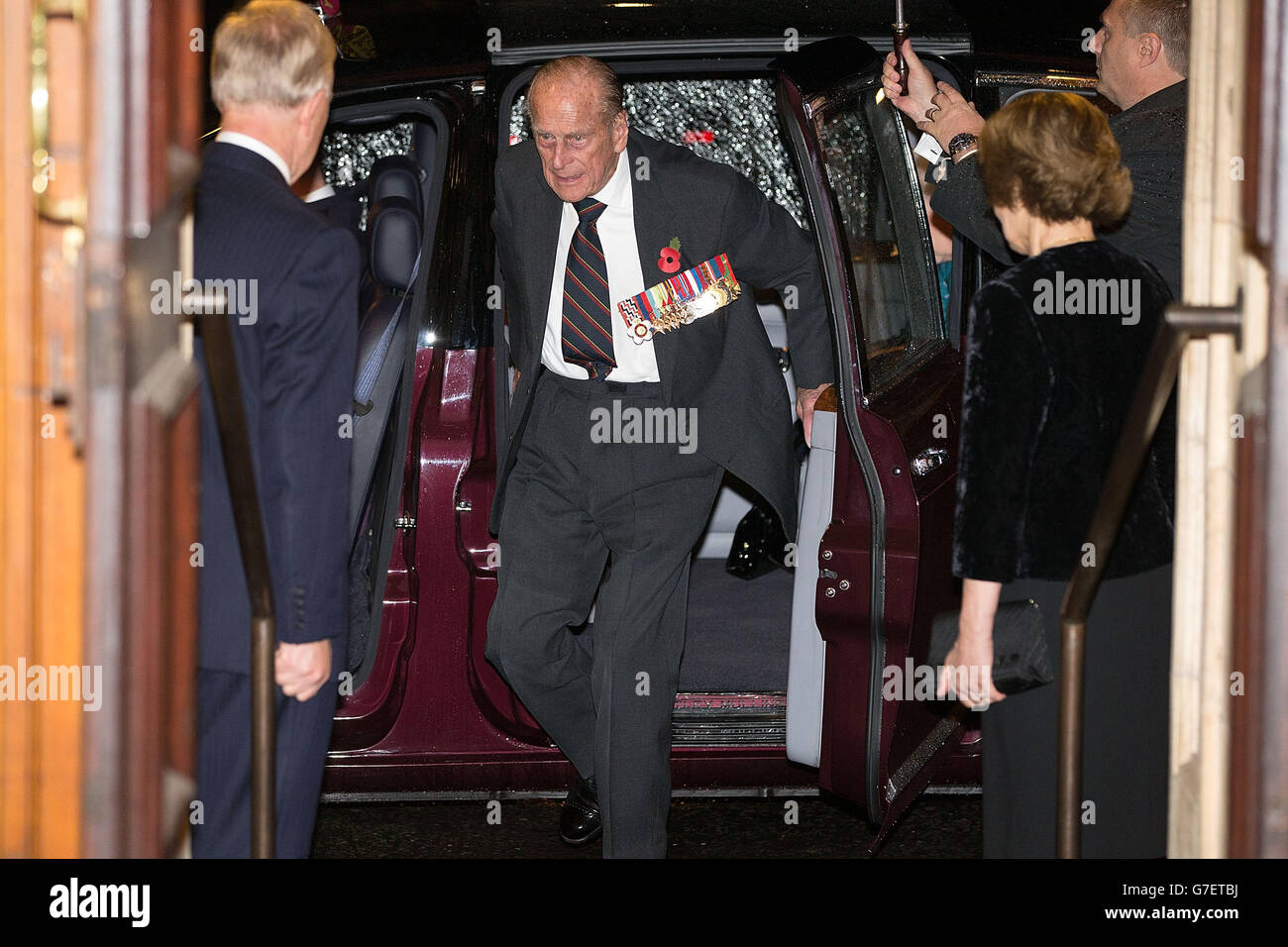 The duke of edinburgh arrives at the royal british legion festival of remembrance at the royal albert hall, london. hi-res stock photography and images - Alamy The duke of edinburgh arrives at the royal british legion festival of remembrance at the royal albert hall, london. hi-res stock photography and images - Alamy