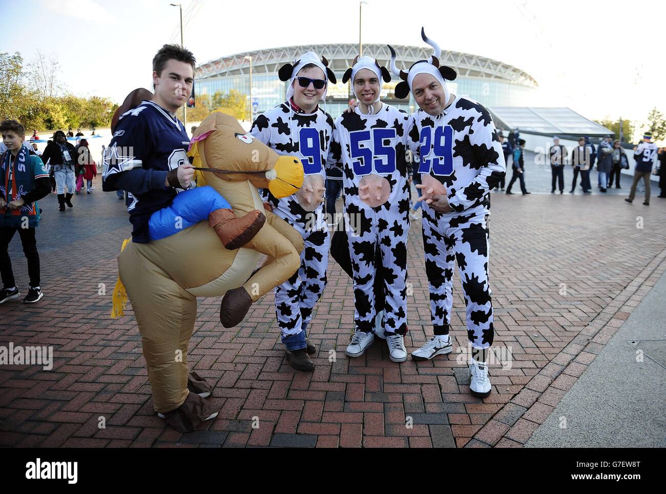 Cowboys fans hi-res stock photography and images - Alamy