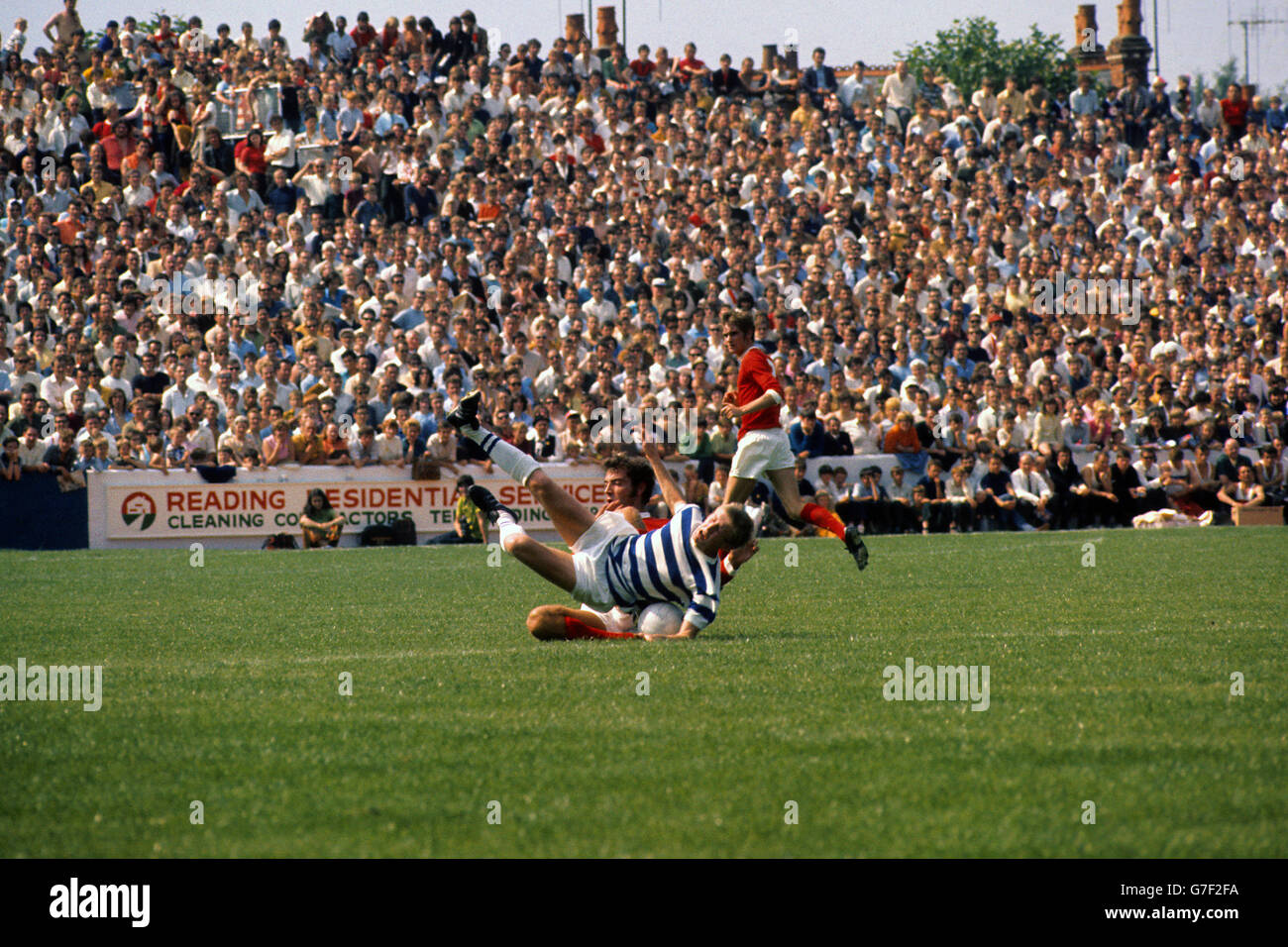 Soccer - 1970 Watney Cup - First Round - Reading v Manchester United