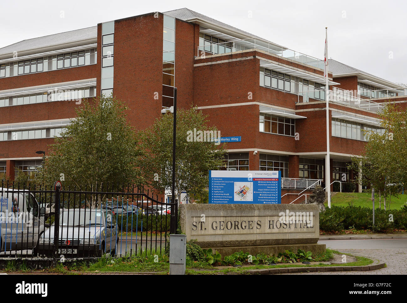 The Main Entrance For St George s Hospital In Tooting South West The Main Entrance For St George s Hospital In Tooting South West
